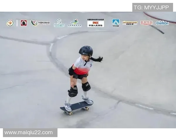 实时新闻南京滑板队在滑板精英赛中的速度表现分析与点评